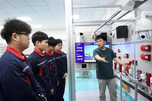 大力發展職業教育，以專業咨詢服務賦能經濟高質量發展